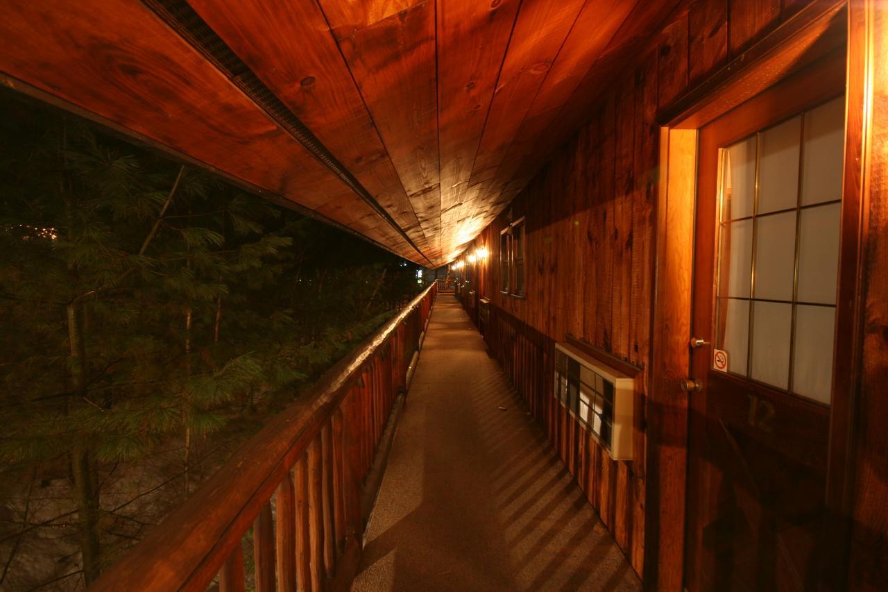 Nootka Lodge Woodsville Ngoại thất bức ảnh