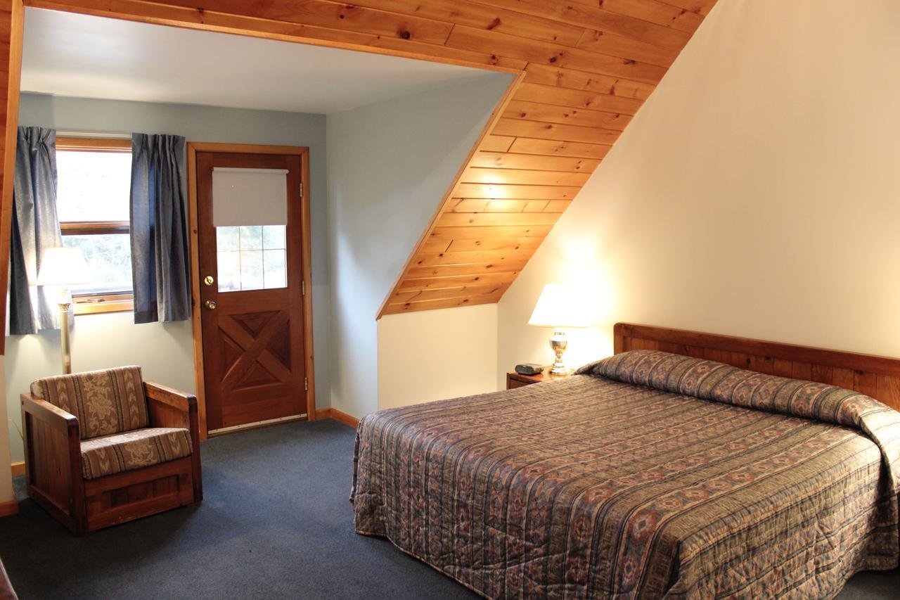 Nootka Lodge Woodsville Ngoại thất bức ảnh