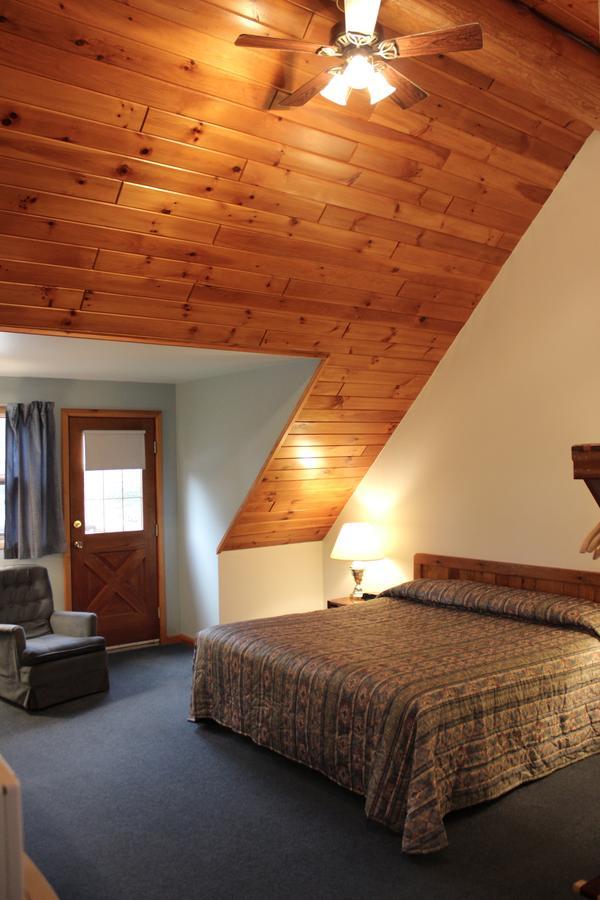 Nootka Lodge Woodsville Ngoại thất bức ảnh