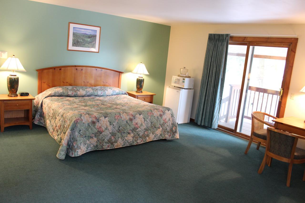Nootka Lodge Woodsville Ngoại thất bức ảnh
