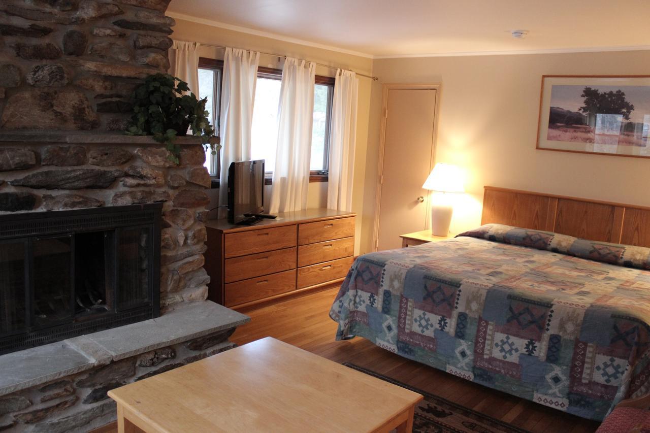 Nootka Lodge Woodsville Ngoại thất bức ảnh